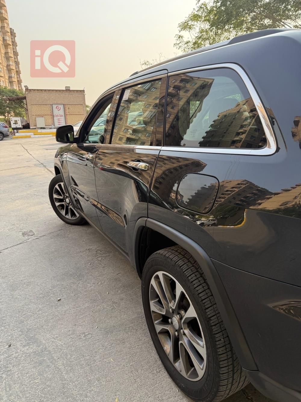 جيب جراند شيروكي